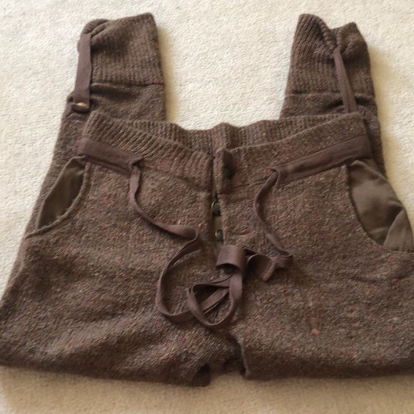 Sweater pants size XS like new condition - Picture 9 of 11